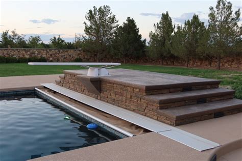 el paso pool construction.